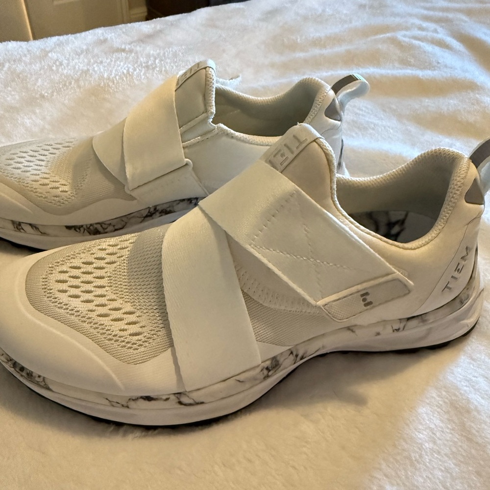 Tiem Womens 6.5 cycling shoes with SPD clips 
Check for compatibility with bikes